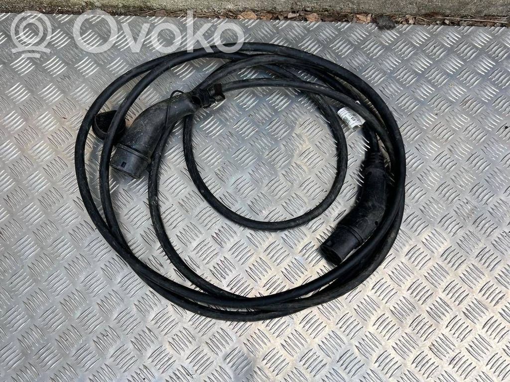 Porsche Taycan 9J1 Electric car charging cable 