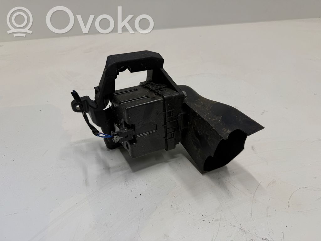 Mercedes-Benz EQA Subwoofer 