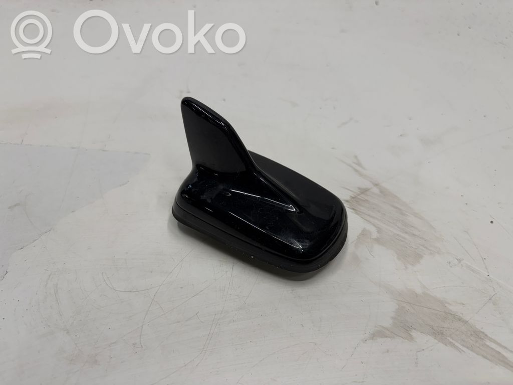 Audi A4 S4 B9 8W Radion antenni 