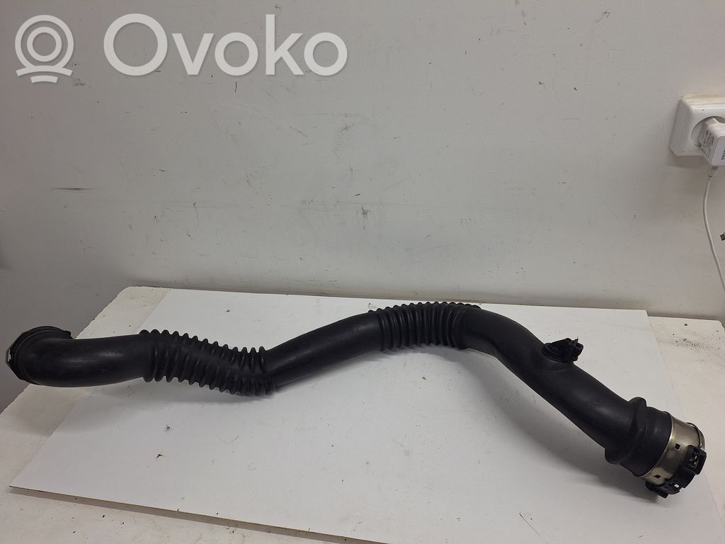 BMW 5 E60 E61 Välijäähdyttimen letku 