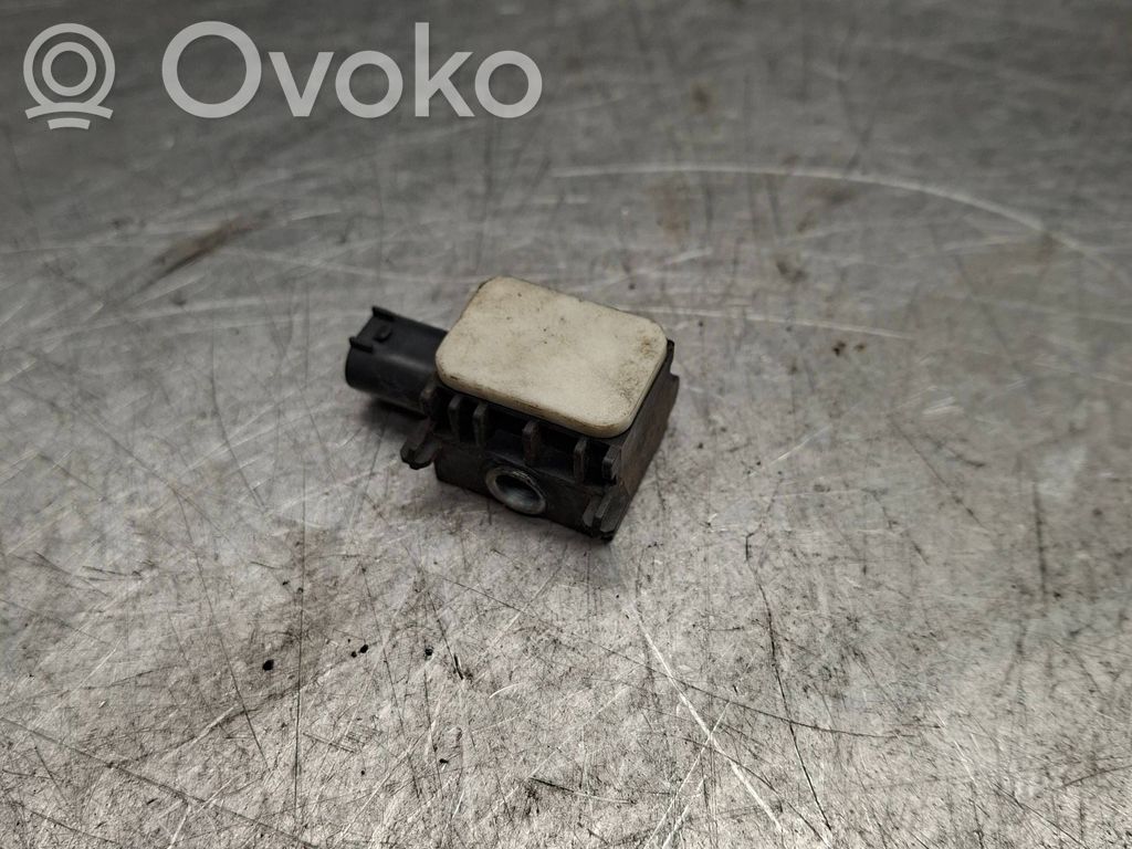 Mercedes-Benz ML W164 Airbag deployment crash/impact sensor 
