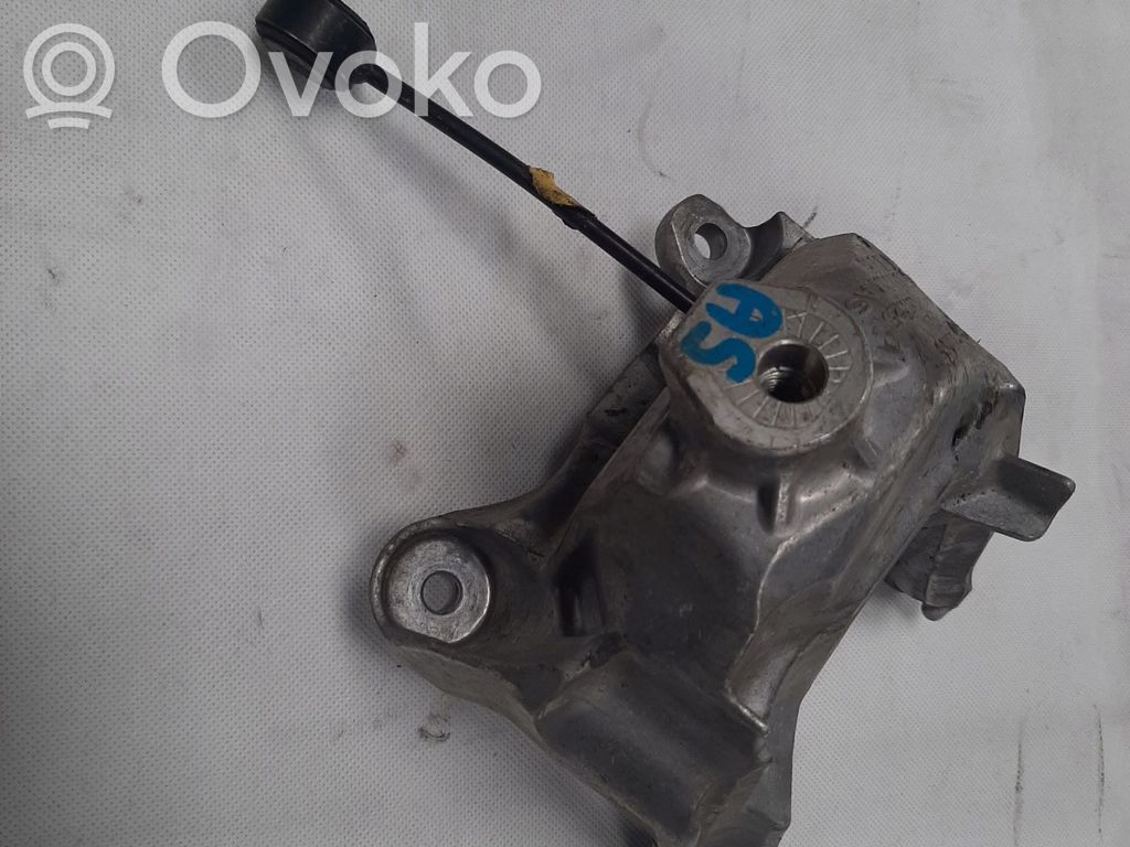 Audi Q7 4M Engine mounting bracket 