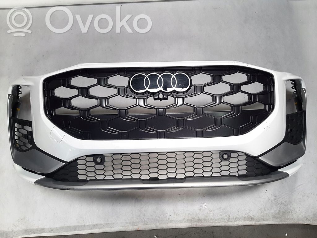 Audi Q3 F3 Parachoques delantero 