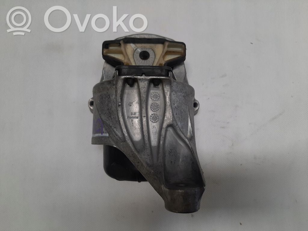 Engine mount bracket   8W0199371CT