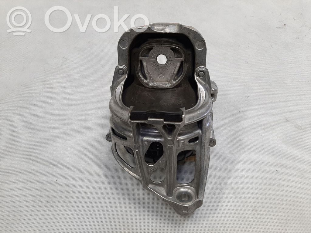 Audi Q7 4M Engine mount bracket 