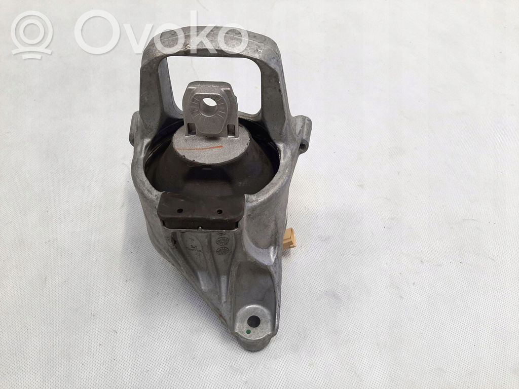 Audi A5 Engine mount bracket 