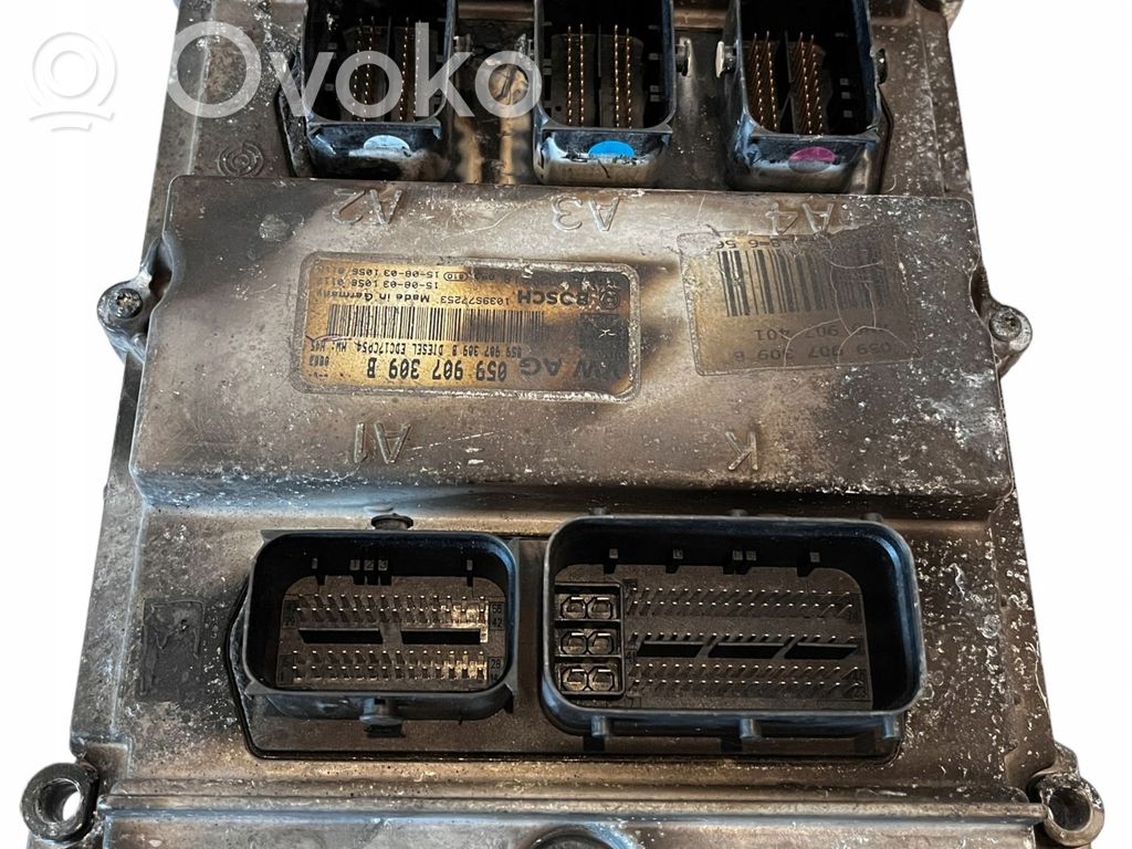Audi Q7 4M Engine control unit/module 