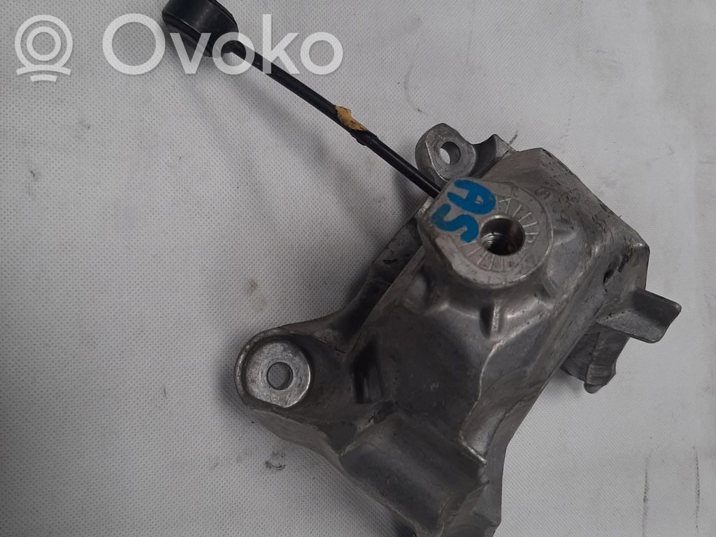 Audi Q7 4M Engine mount bracket 