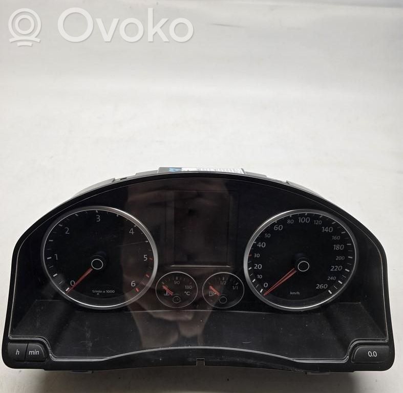 Volkswagen Tiguan Vitezometru (grup de instrumente) 