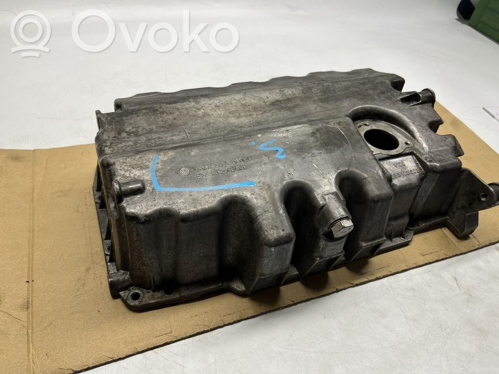 Volkswagen PASSAT B6 Miska olejowa 