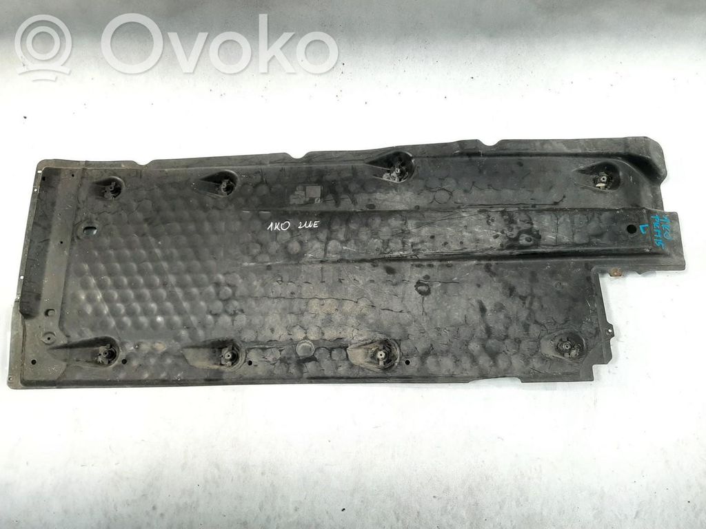 Audi A3 S3 8P Osłona boczna podwozia