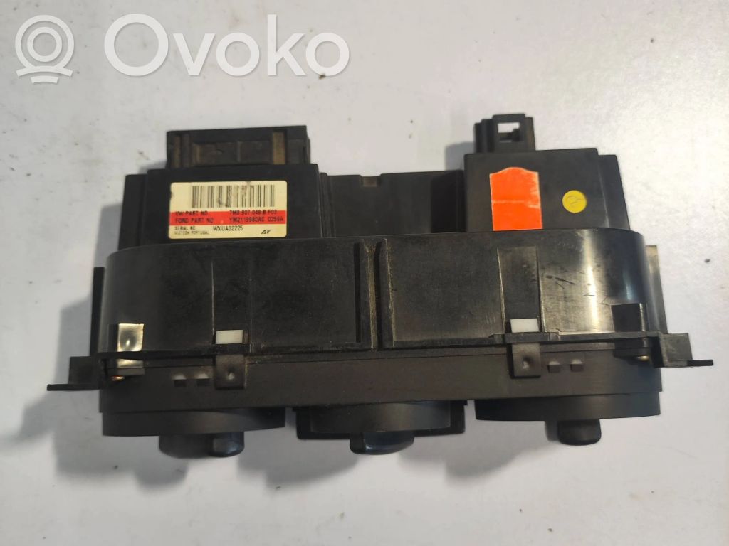 Volkswagen PASSAT B7 Unitate control climatizare 