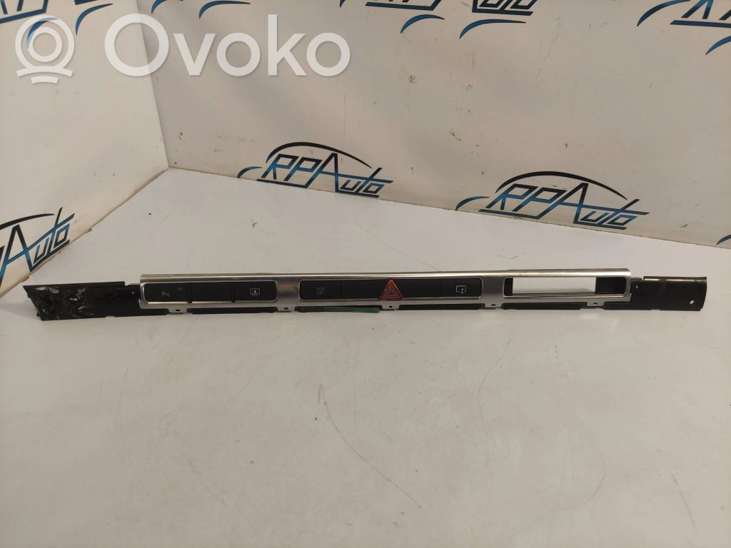 Audi A8 S8 D3 4E Hazard light switch 
