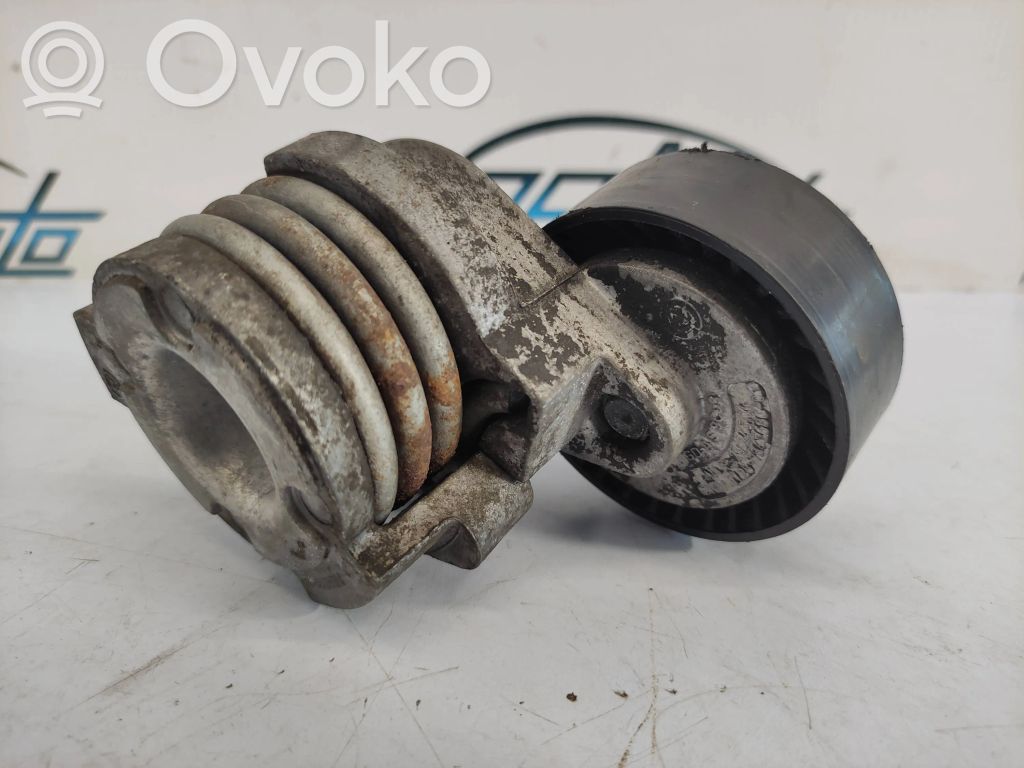 BMW 7 E65 E66 Diržo įtempėjas 