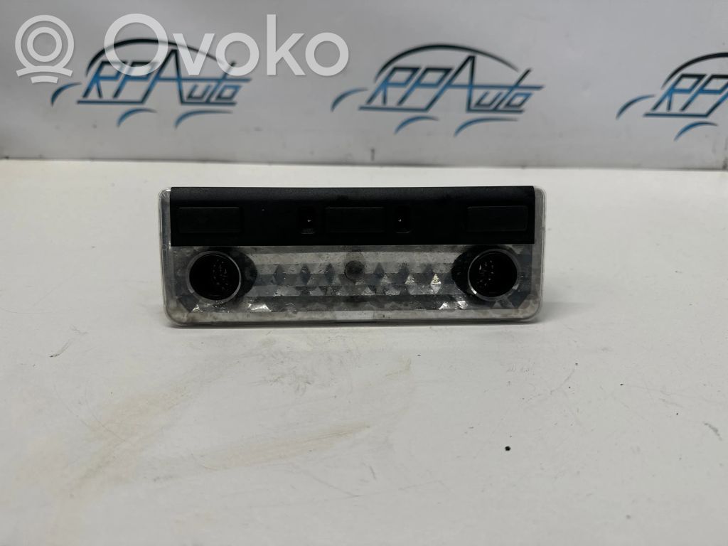 BMW X5 E53 Takaistuimen valo 