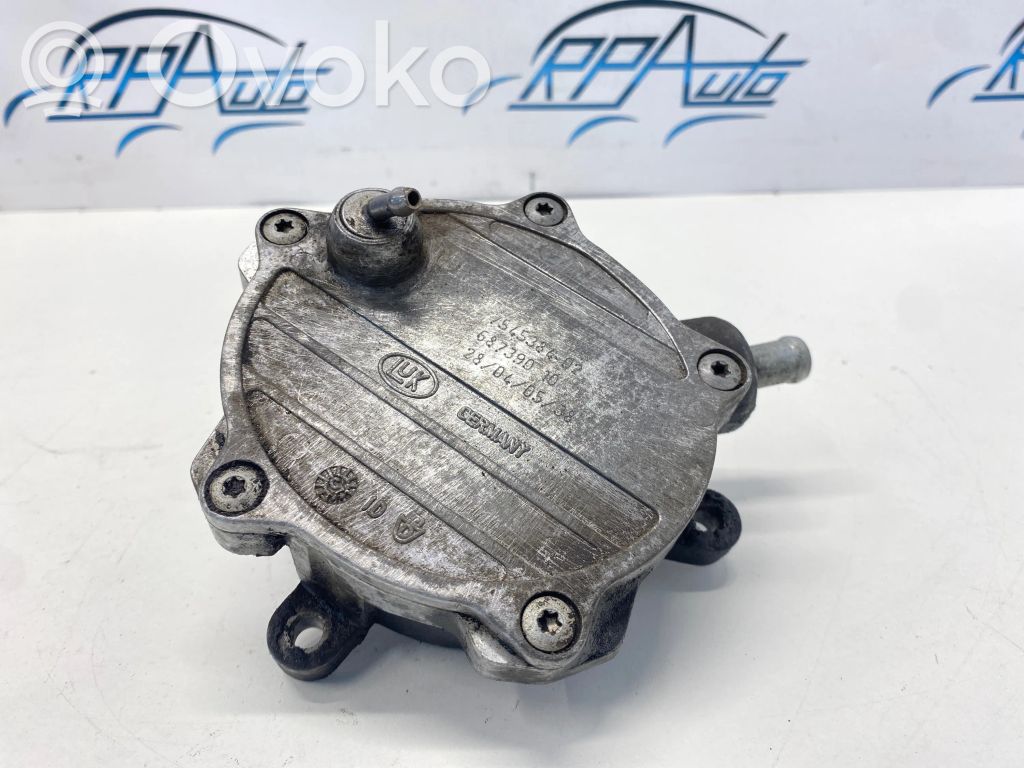 BMW X5 E70 Vacuum pump 