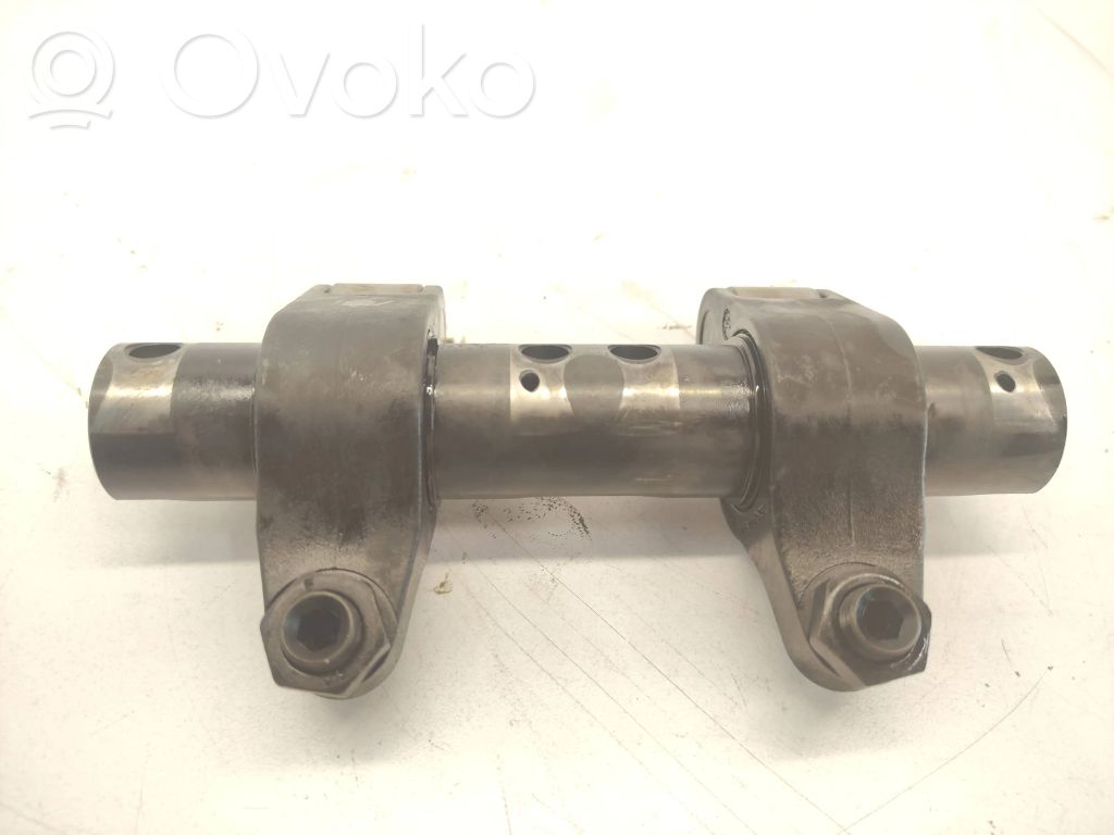 Volkswagen PASSAT B5 Camshaft 