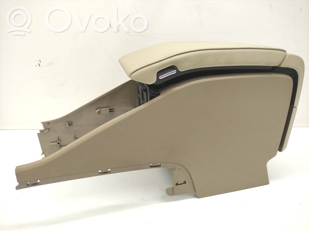 Volvo V70 Armrest 