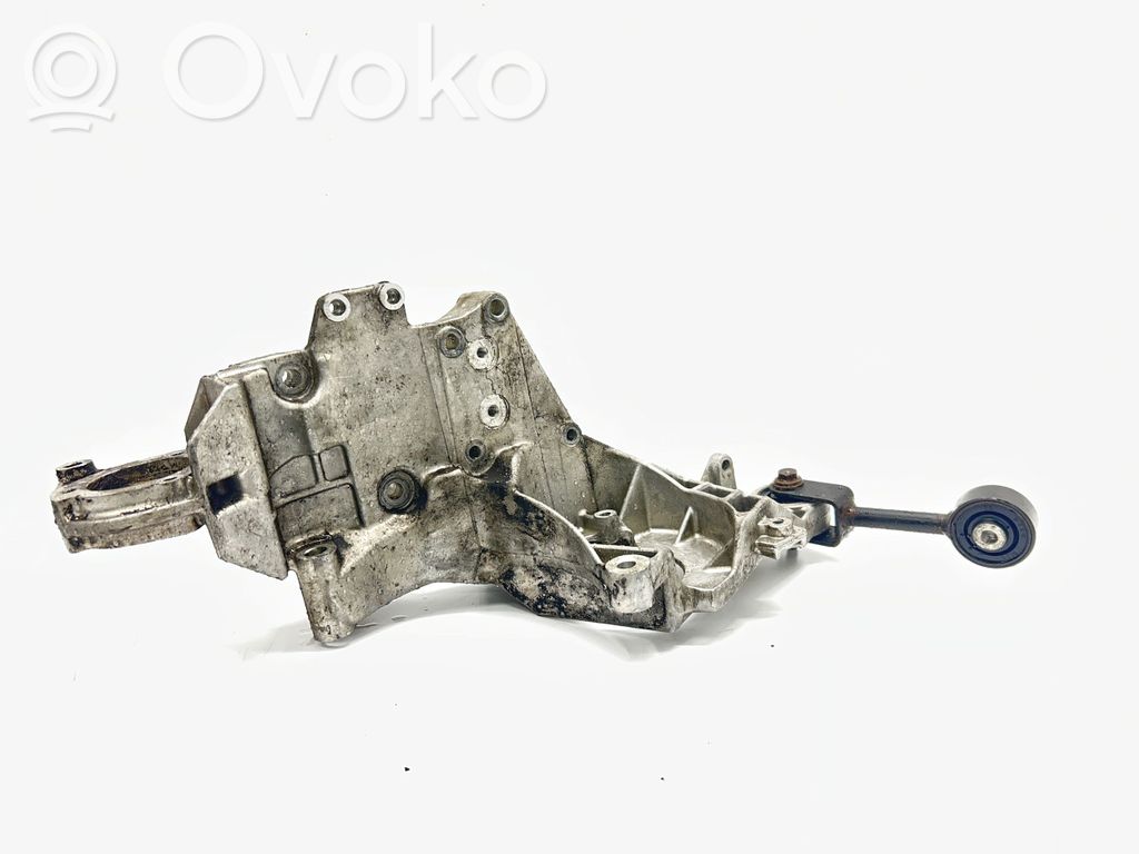 Alfa Romeo GT Engine mounting bracket 