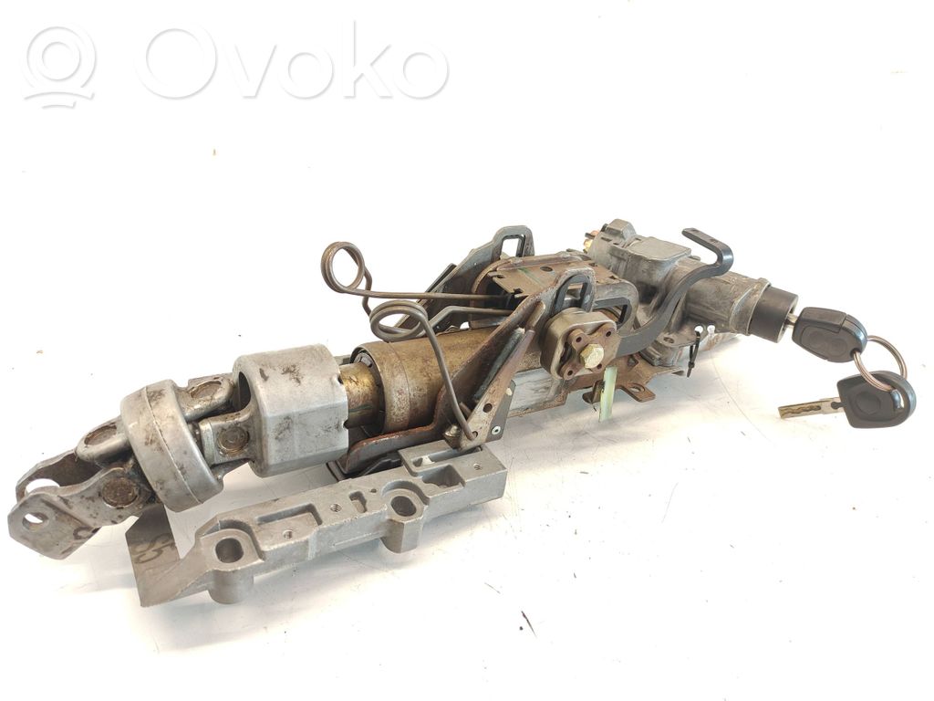 Volkswagen PASSAT B5 Ohjauspyörän akseli 