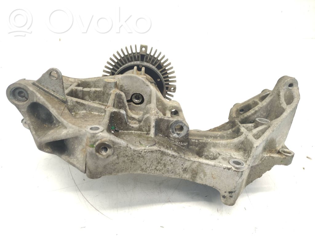 Engine mounting bracket   058145523D,058121347,6740000000