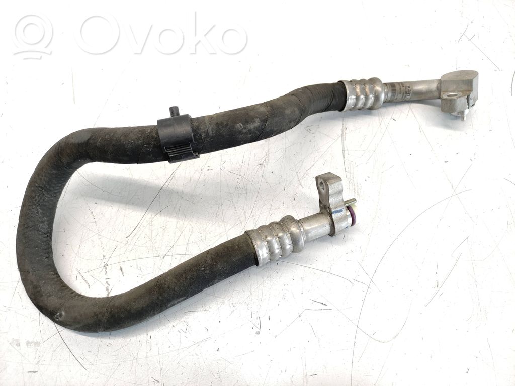 BMW 1 F20 F21 Conductă/furtun aer condiționat (A/C) 