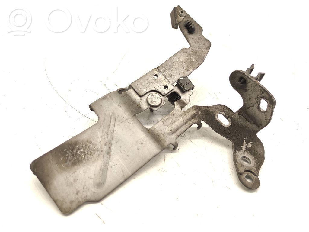 Mercedes-Benz B W246 W242 Other engine bay part 