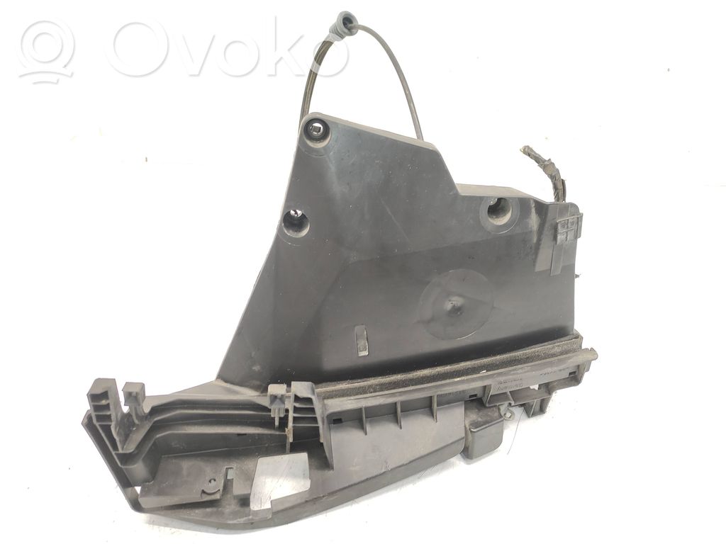 Volvo XC60 Front door lock 