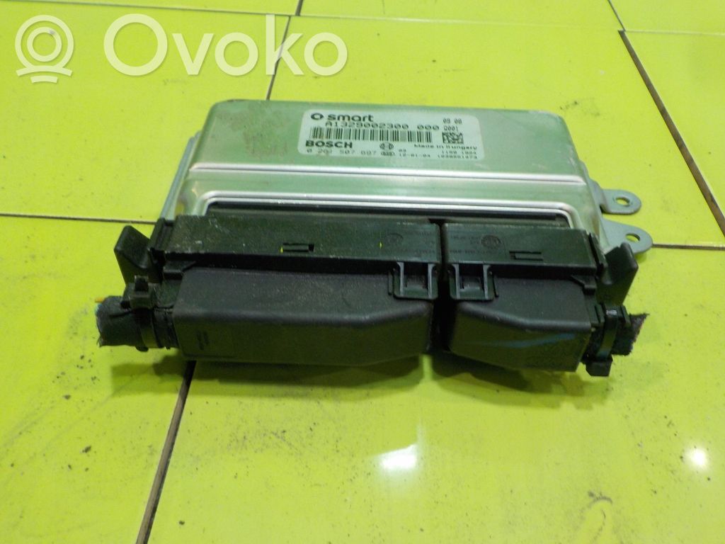 Smart ForTwo II Engine control unit/module 