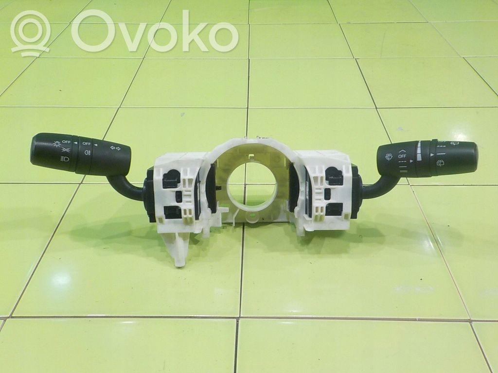 Mazda 3 II Other switches/knobs/shifts 