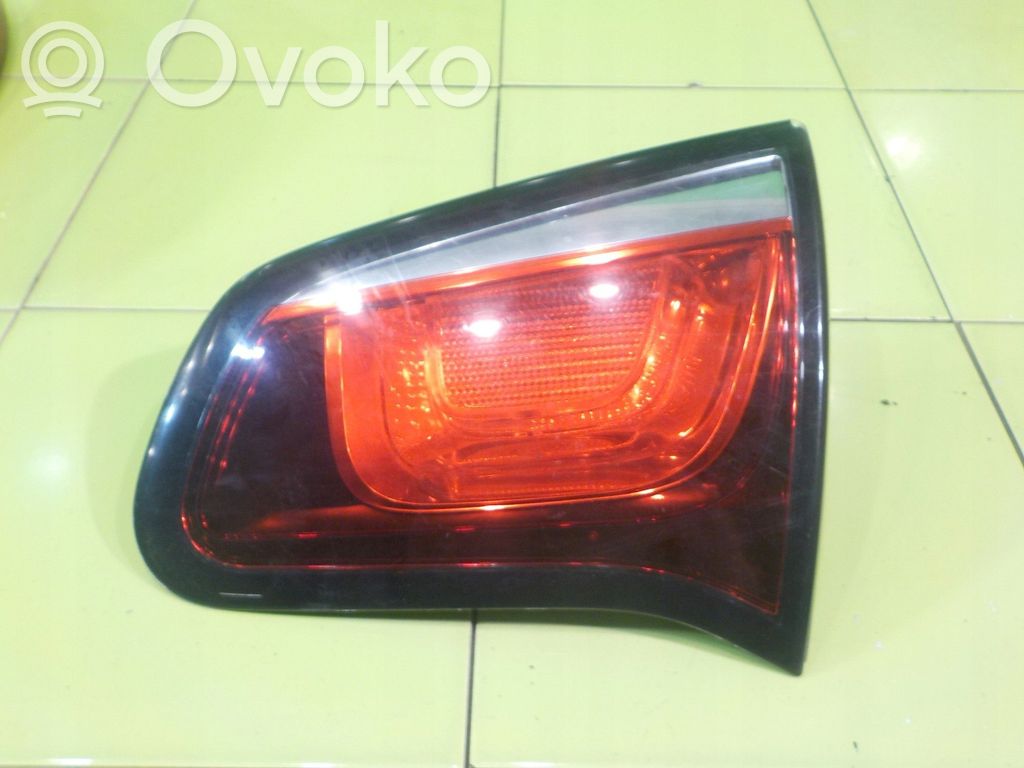 Citroen C3 Aizmugurējais lukturis virsbūvē 