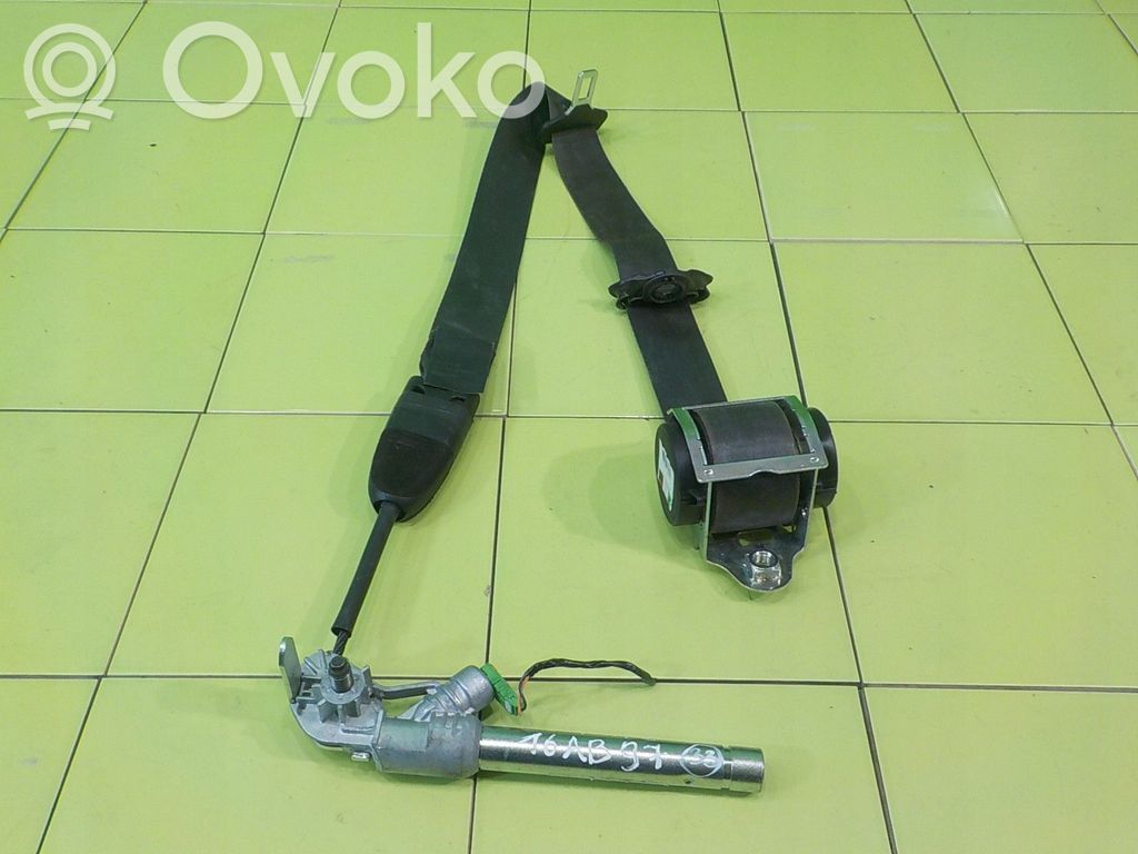 Opel Corsa E Front seatbelt 
