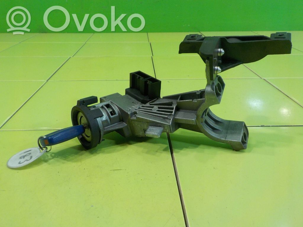 Opel Combo D Ignition lock 