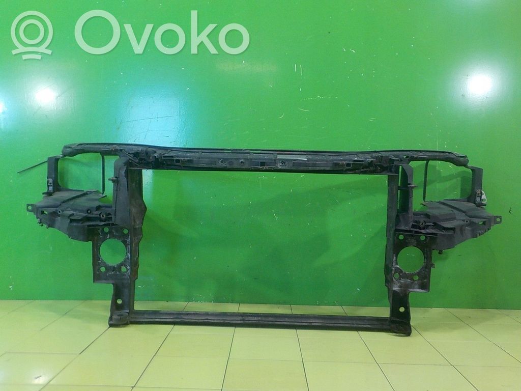 Radiatoru panelis   SP180