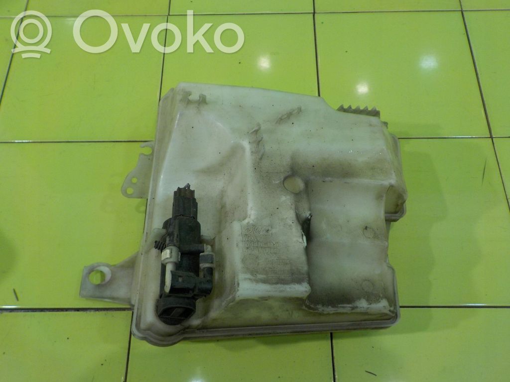 Toyota Prius (XW20) Windshield washer fluid reservoir/tank 