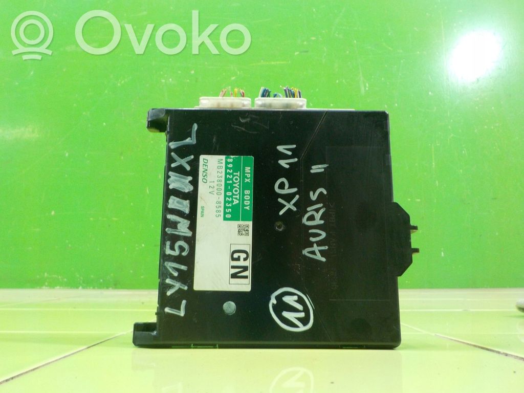 Toyota Yaris Saugiklių dėžė (komplektas) 