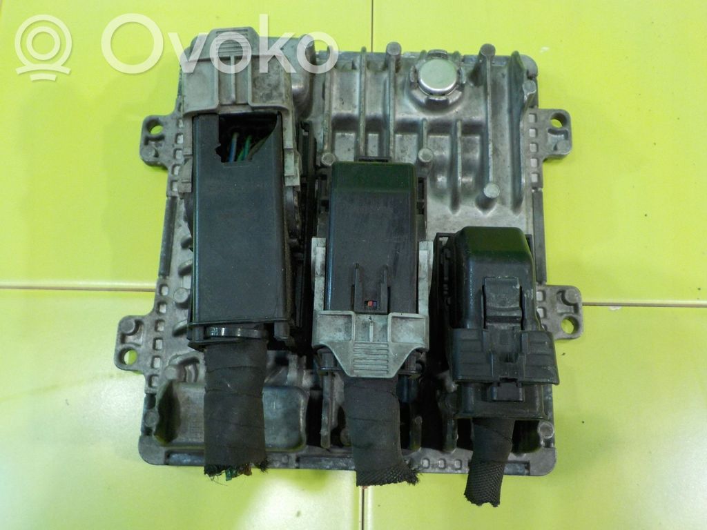 Opel Zafira C Engine control unit/module 
