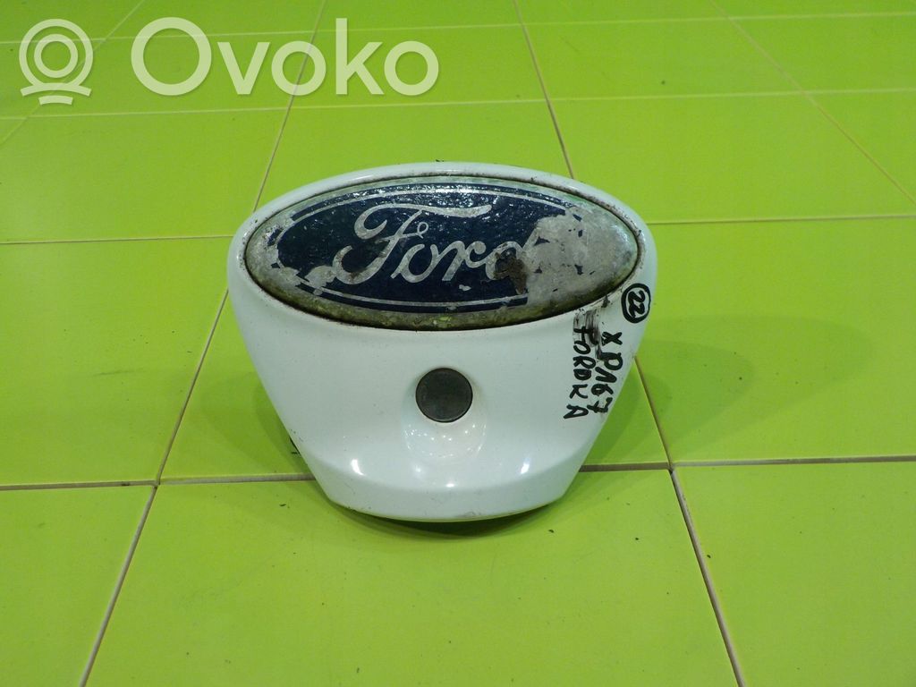 Ford Ka Aizmugurējā stikla aizmugurējā stikla atvēršanas rokturis 