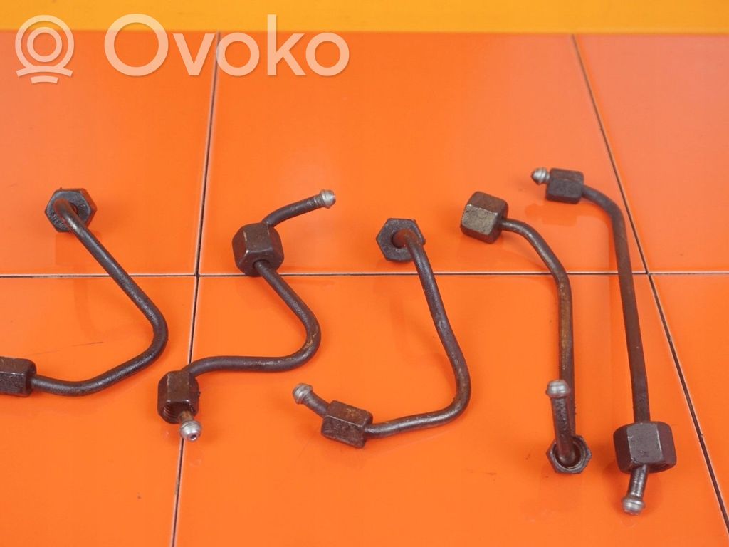 Alfa Romeo Giulietta Fuel injector supply line/pipe 