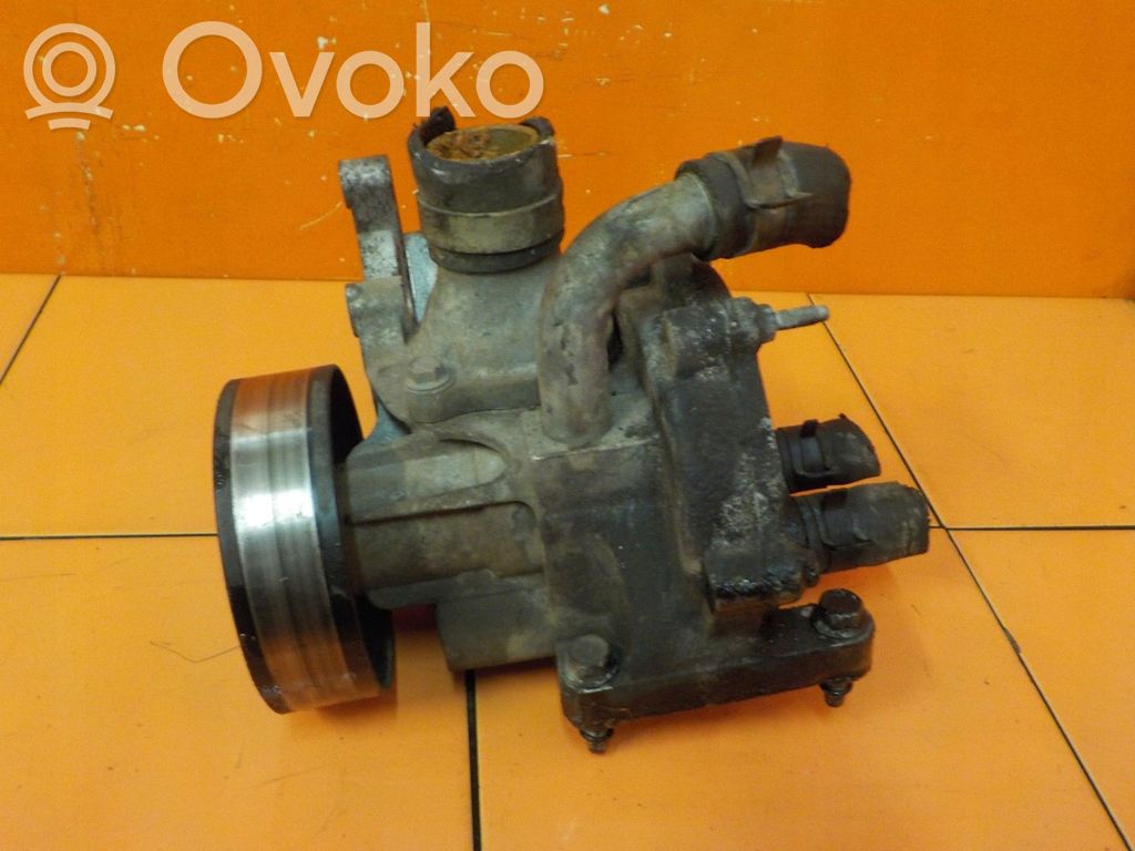Opel Antara Водяной насос 