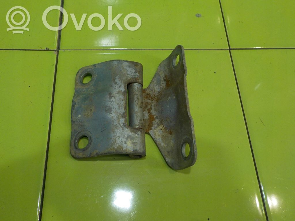 Mitsubishi L200 Suport montare amortizor capotă 