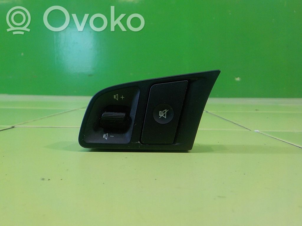 KIA Venga Muut kytkimet/nupit/vaihtimet 
