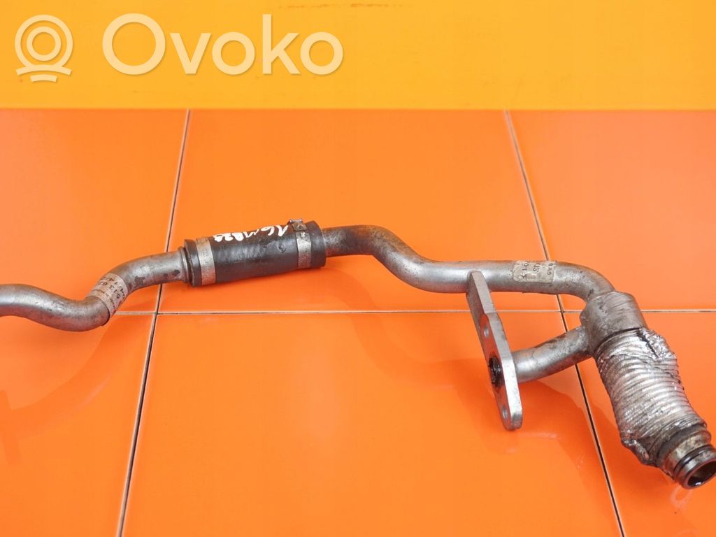 BMW 2 F45 Manguera/tubo de aceite del turbocompresor turbo 