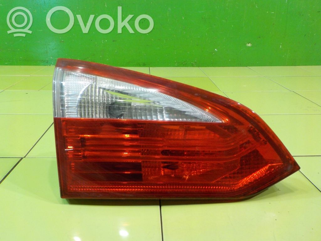 Ford Focus Luz trasera/de freno 