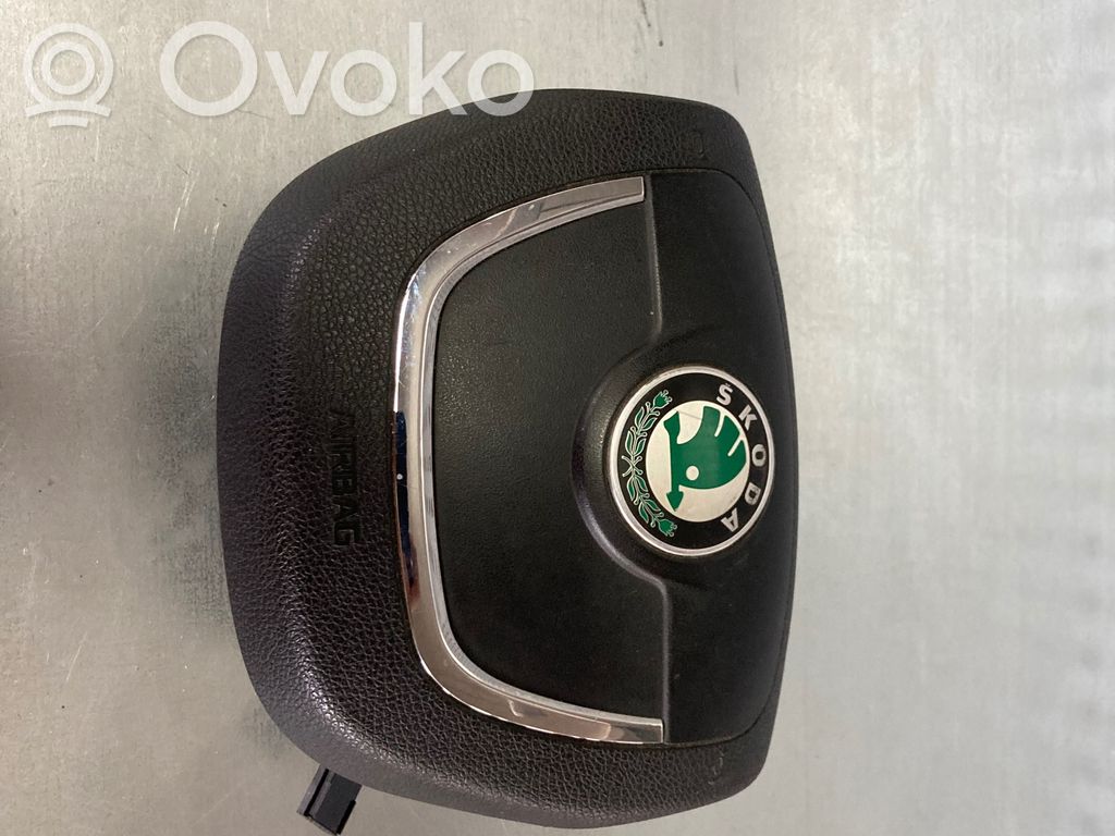 Skoda Superb B6 (3T) Airbag volan 