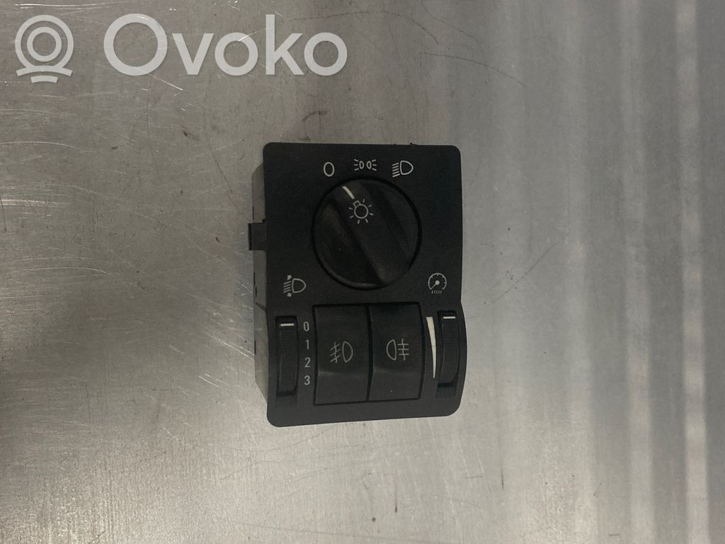 Opel Astra G Light switch 