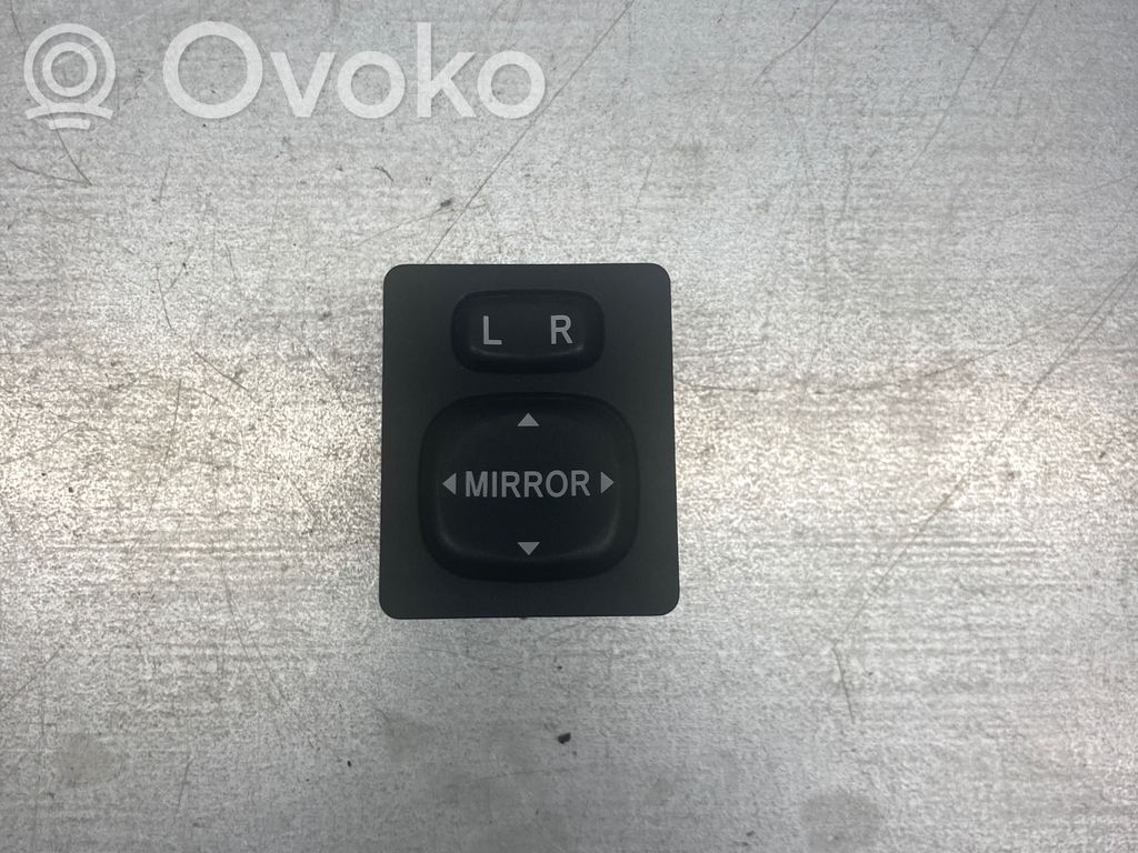 Toyota Corolla Verso AR10 Wing mirror switch 