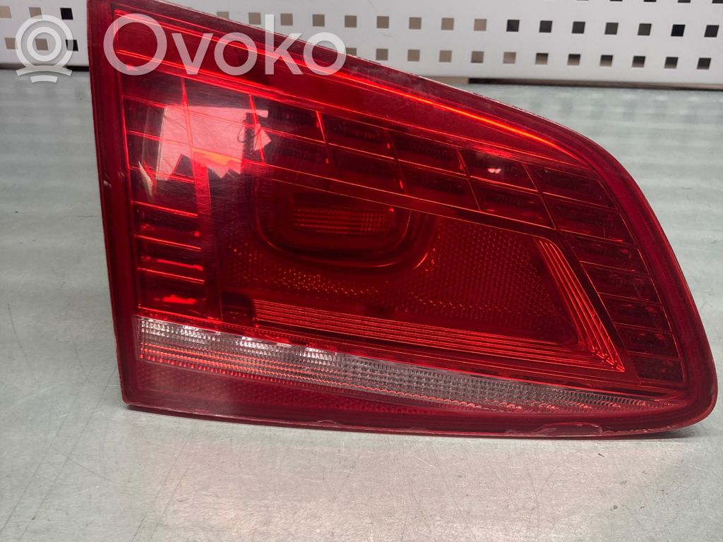Volkswagen PASSAT B7 Luci posteriori del portellone del bagagliaio 
