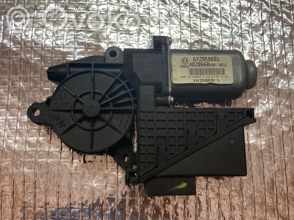 Silnik regulatora szyby drzwi przednich   6Y2959801,402066B,VW750PDLS