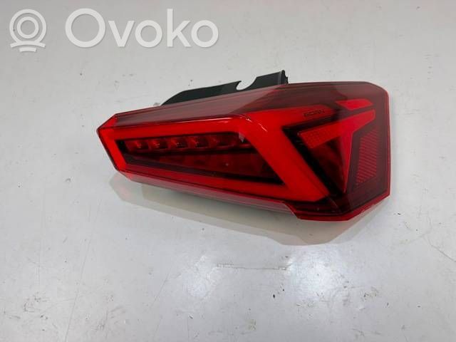 Cupra Born Etu-/Ajovalo 